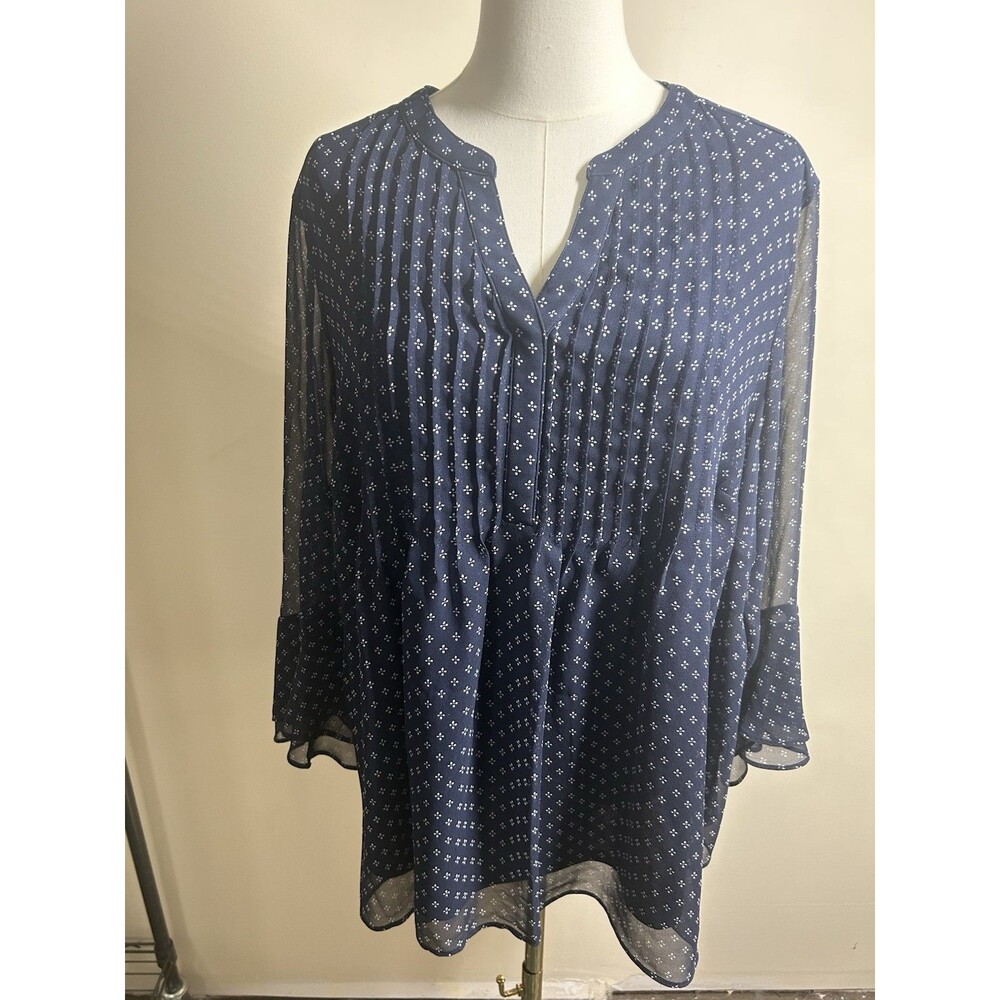 Charter Club Women's Blouse Size 2X Blue and White Lined Stretch Bell Sleeves199
